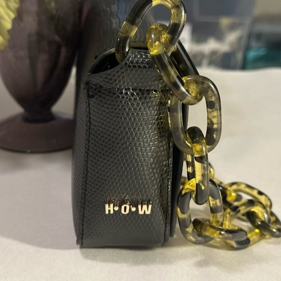 House of Want Newbie Vegan Leather pouchette purse - Picture 3 of 5